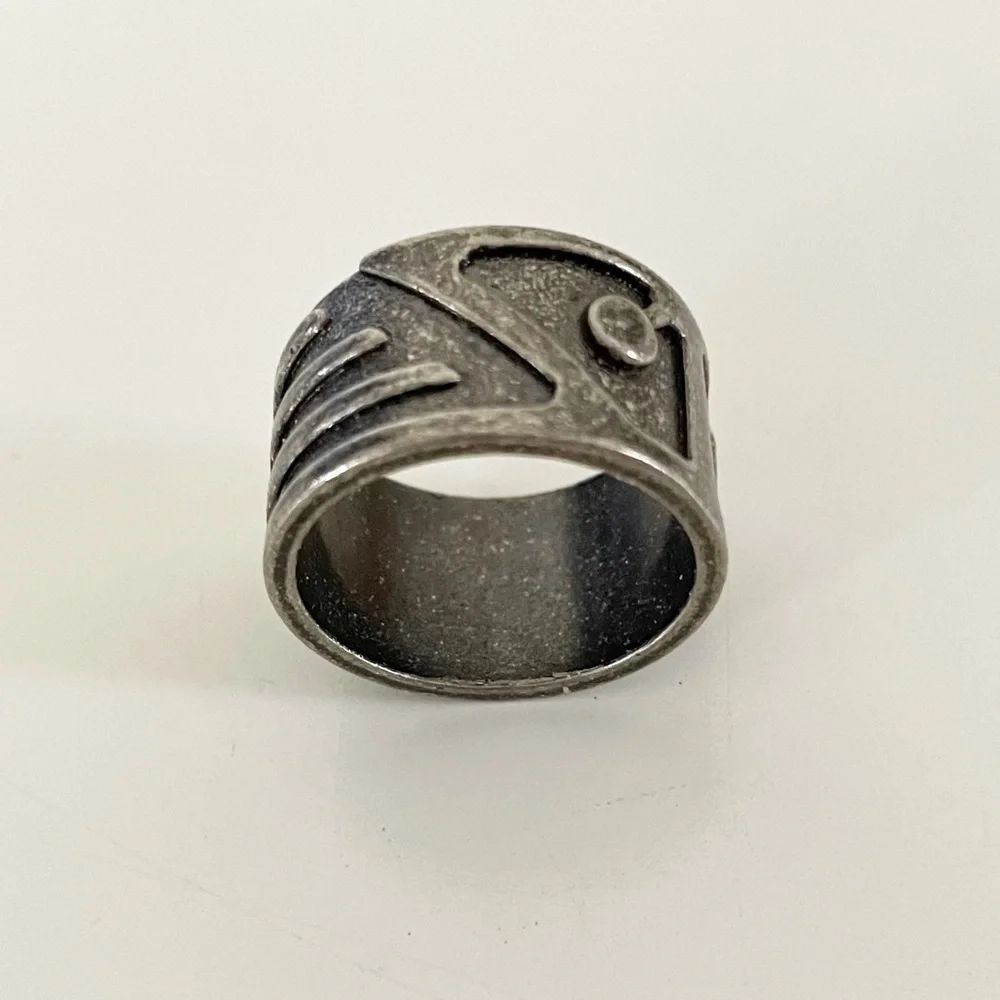 Stylish Gray Metal Ring with Accents 2.5” Circumference